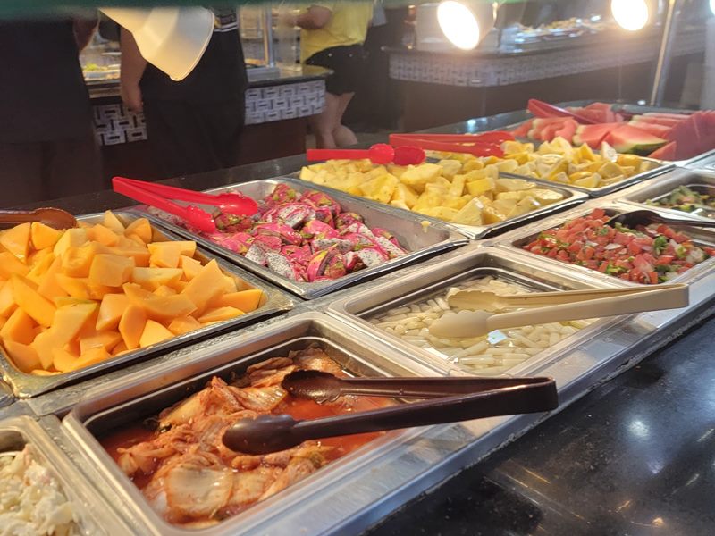Super Hibachi Buffet & Grill food
